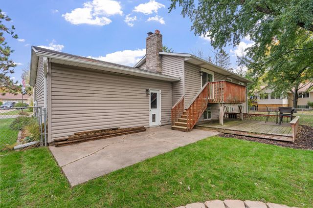 896 Sunrise Court, Stillwater, MN 55082