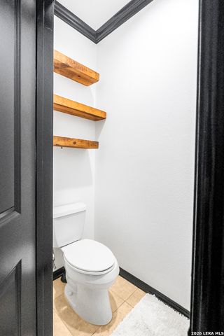 210 Arcadia Pl Apt 4, San Antonio, TX 78209