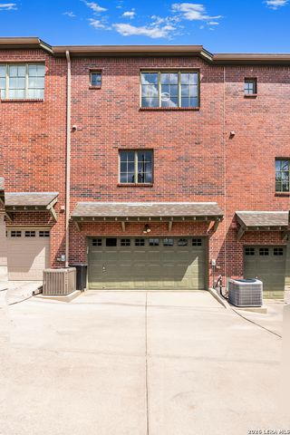 210 Arcadia Pl Apt 4, San Antonio, TX 78209