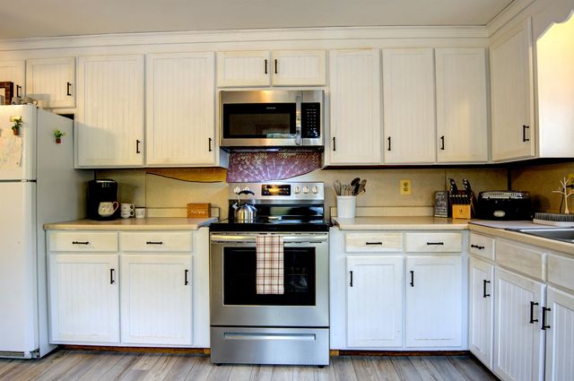 69 College Road, Wolfeboro, NH 03894