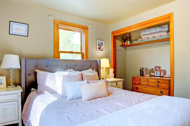 69 College Road, Wolfeboro, NH 03894