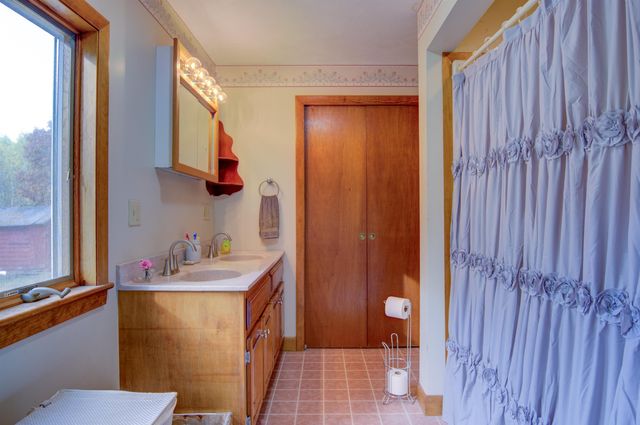 69 College Road, Wolfeboro, NH 03894