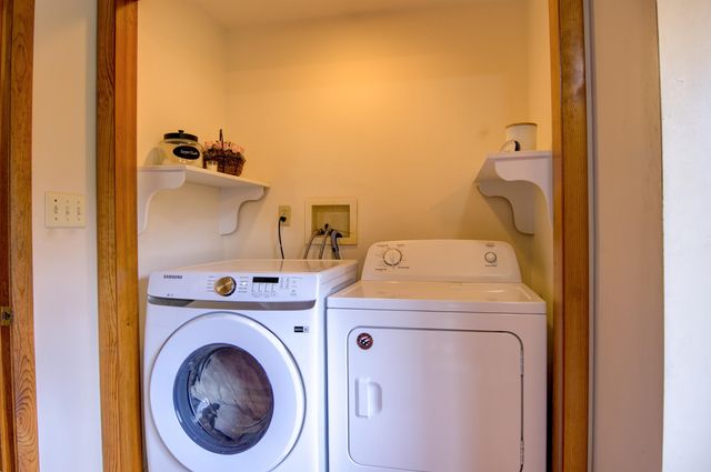 69 College Road, Wolfeboro, NH 03894