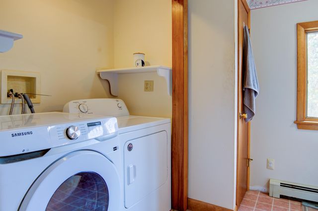 69 College Road, Wolfeboro, NH 03894