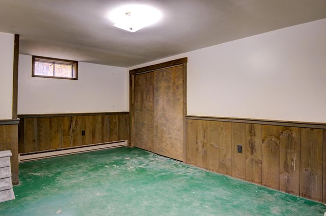 69 College Road, Wolfeboro, NH 03894