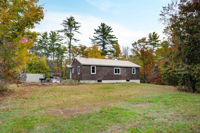 69 College Road, Wolfeboro, NH 03894