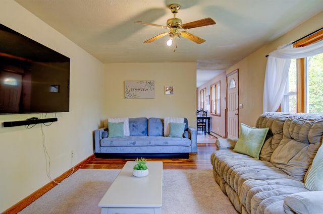 69 College Road, Wolfeboro, NH 03894