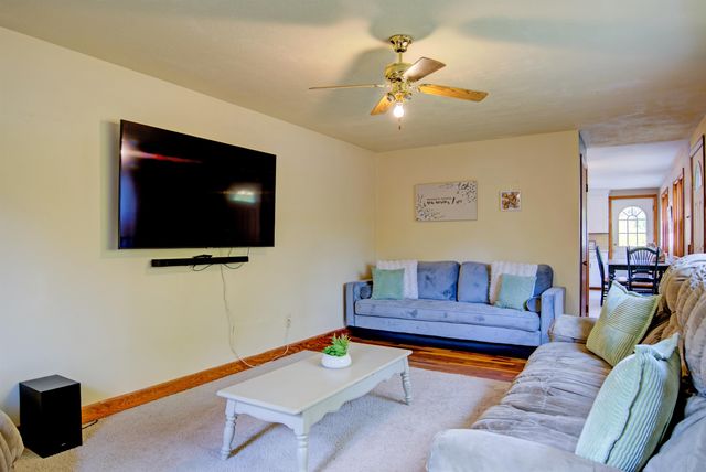 69 College Road, Wolfeboro, NH 03894