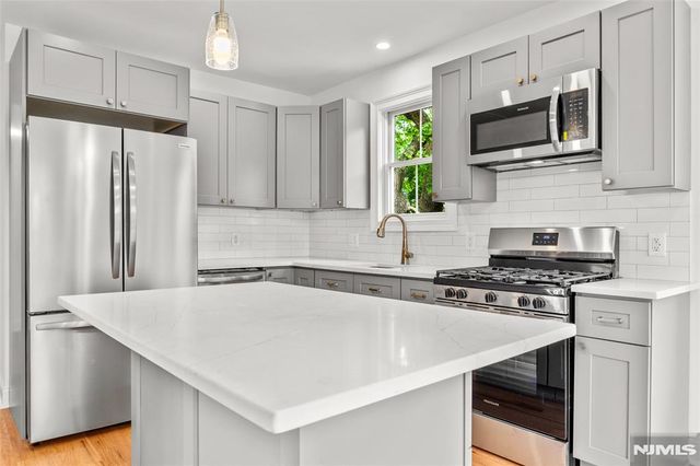 43 Franklin Avenue 2, Midland Park, NJ 07432