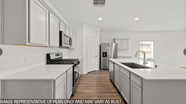 204 Golden Eagle Boulevard, New Waverly, TX 77358