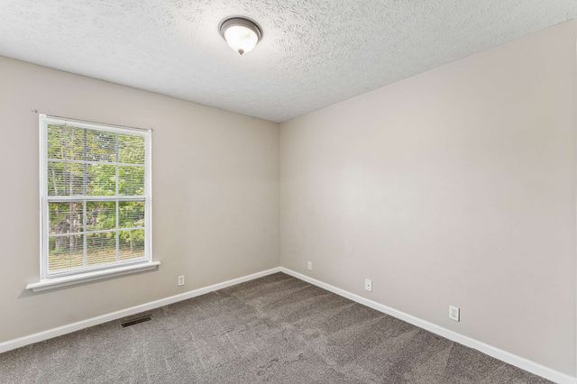 1405 Fall Pkwy, Murfreesboro, TN 37129