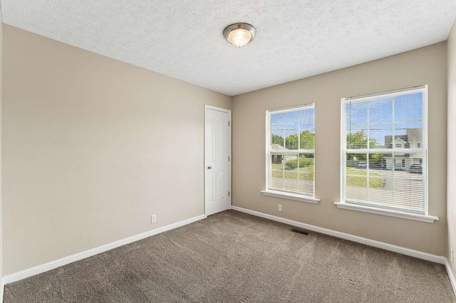 1405 Fall Pkwy, Murfreesboro, TN 37129
