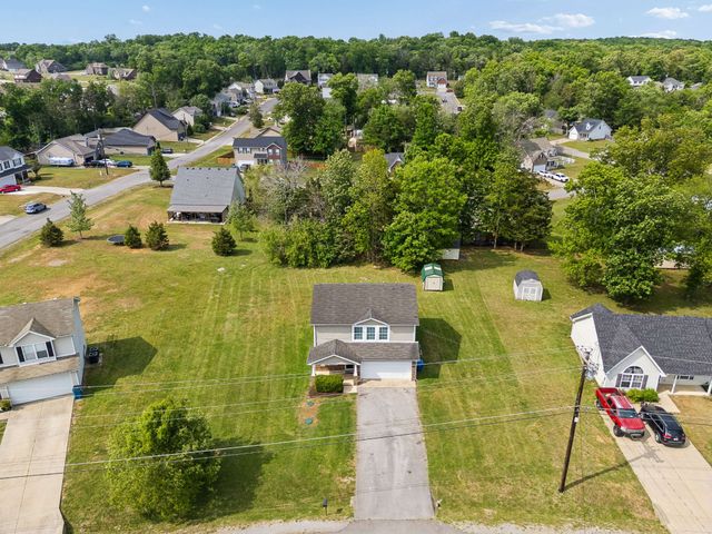 1405 Fall Pkwy, Murfreesboro, TN 37129