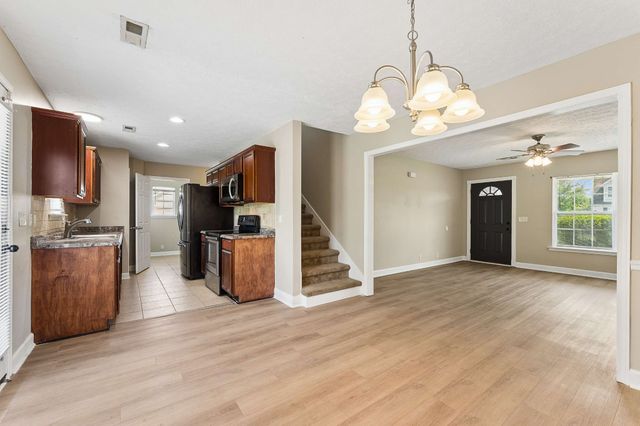 1405 Fall Pkwy, Murfreesboro, TN 37129