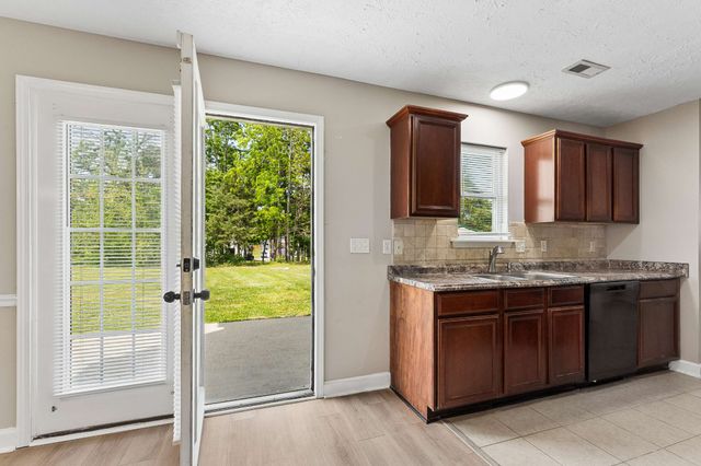 1405 Fall Pkwy, Murfreesboro, TN 37129