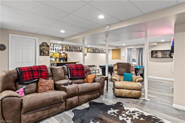174 Stadium Oaks Drive, Clemmons, NC 27012