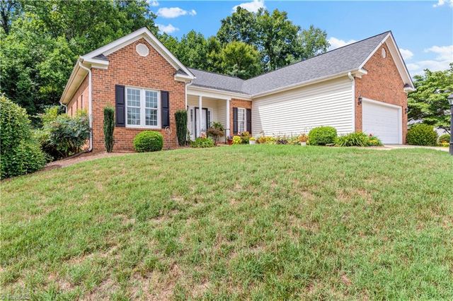 174 Stadium Oaks Drive, Clemmons, NC 27012