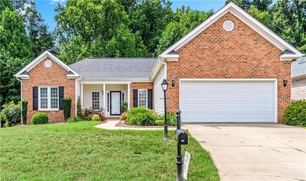 174 Stadium Oaks Drive, Clemmons, NC 27012