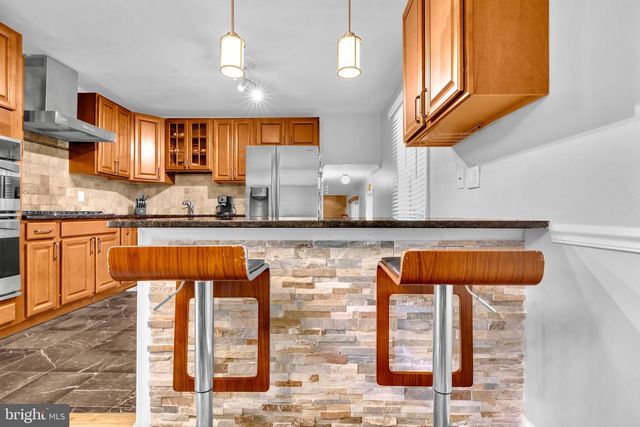 1 BETHAYRES CT, Derwood, MD 20855