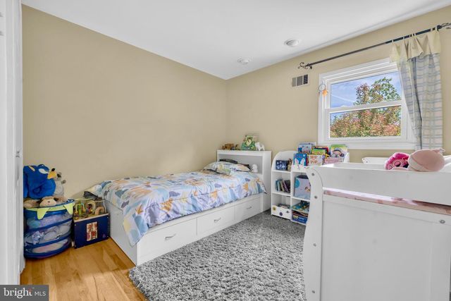 1 BETHAYRES CT, Derwood, MD 20855