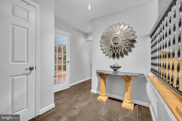 1 BETHAYRES CT, Derwood, MD 20855