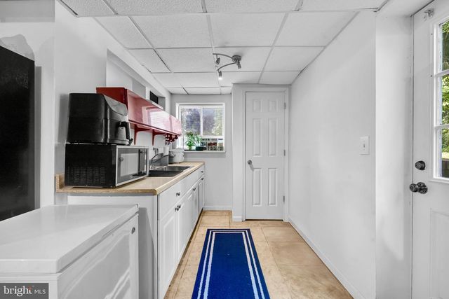 1 BETHAYRES CT, Derwood, MD 20855