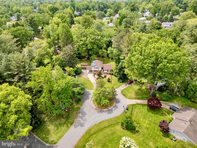 1 BETHAYRES CT, Derwood, MD 20855