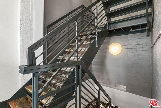 849 S Broadway 1210, Los Angeles, CA 90014