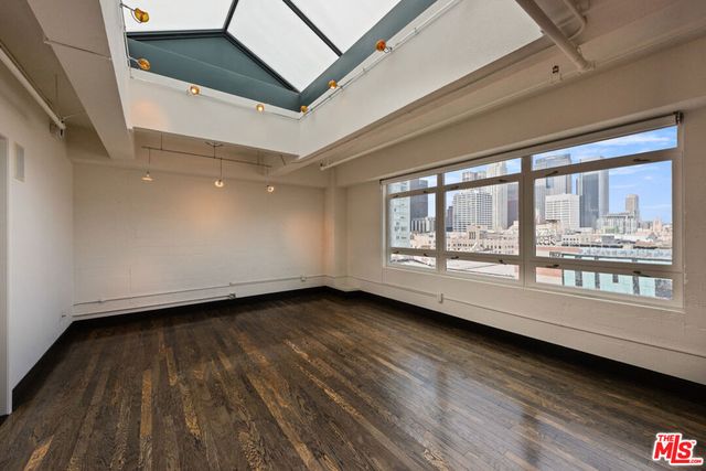 849 S Broadway 1210, Los Angeles, CA 90014