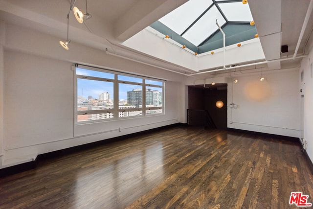 849 S Broadway 1210, Los Angeles, CA 90014