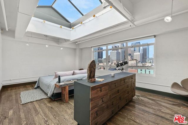 849 S Broadway 1210, Los Angeles, CA 90014