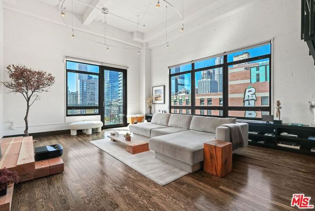 849 S Broadway 1210, Los Angeles, CA 90014