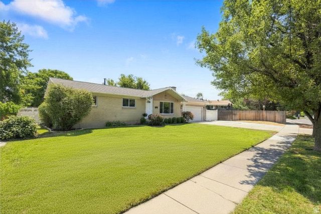 8143 S BRYCE DR, Sandy, UT 84070