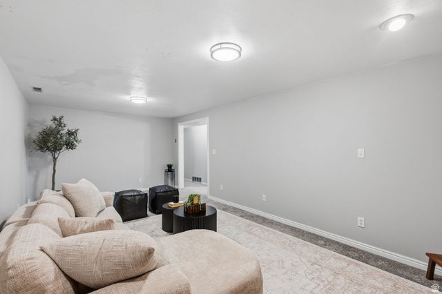8143 S BRYCE DR, Sandy, UT 84070