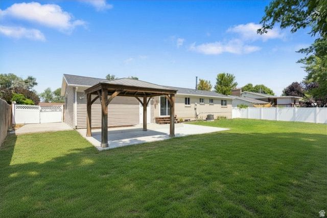 8143 S BRYCE DR, Sandy, UT 84070