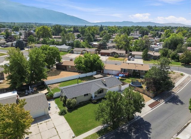 8143 S BRYCE DR, Sandy, UT 84070