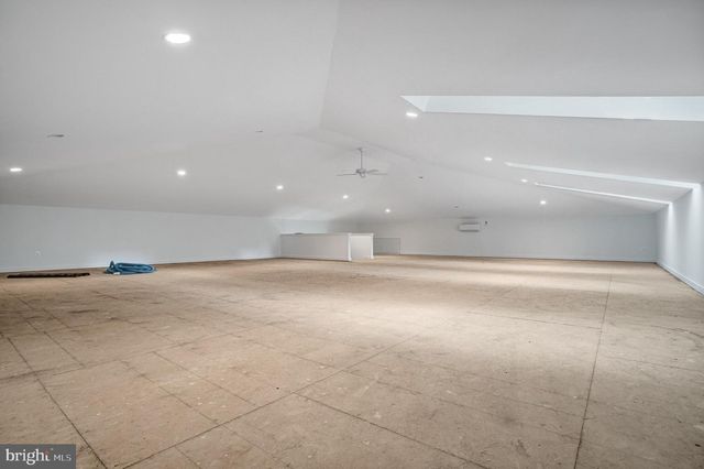 8261 ROSELAND DR, Fairfax Station, VA 22039