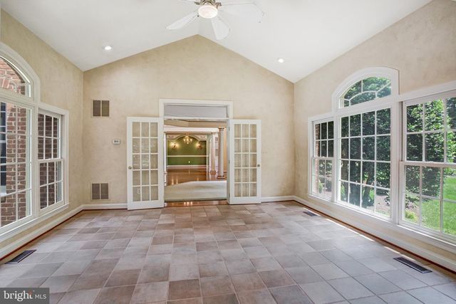 8261 ROSELAND DR, Fairfax Station, VA 22039