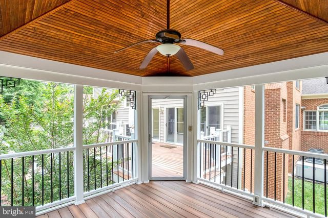 8261 ROSELAND DR, Fairfax Station, VA 22039