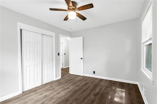 8849 N Locust Street, Kansas City, MO 64155