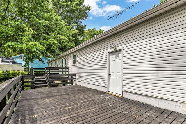 8849 N Locust Street, Kansas City, MO 64155