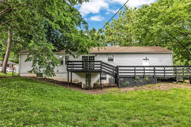 8849 N Locust Street, Kansas City, MO 64155
