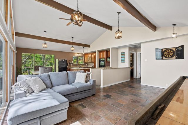 226 Cambridge Drive, Pottsboro, TX 75076