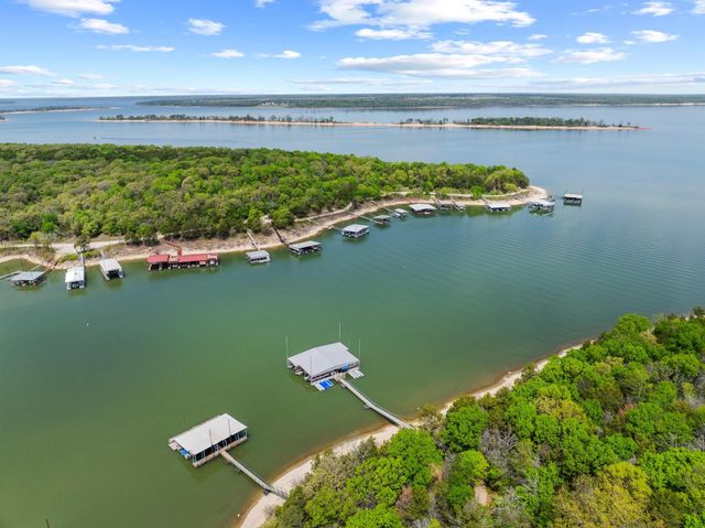 226 Cambridge Drive, Pottsboro, TX 75076