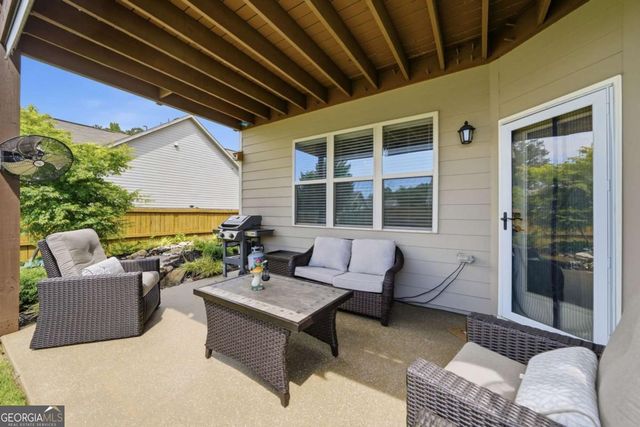 705 Abbotsford Way, Woodstock, GA 30188