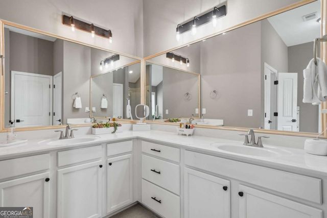 705 Abbotsford Way, Woodstock, GA 30188