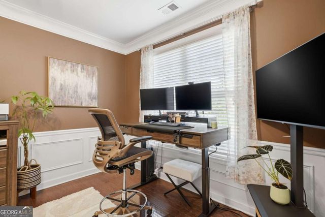 705 Abbotsford Way, Woodstock, GA 30188