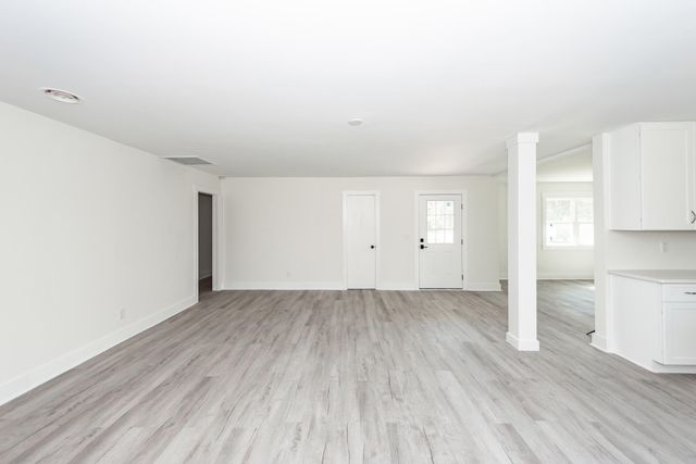 1124 Sallie Manigault Lane, Mcclellanville, SC 29458