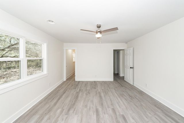 1124 Sallie Manigault Lane, Mcclellanville, SC 29458