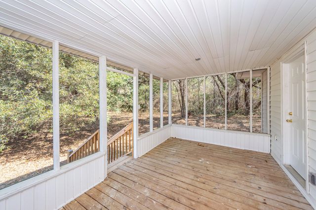 1124 Sallie Manigault Lane, Mcclellanville, SC 29458